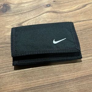 NWOT Nike Wallet